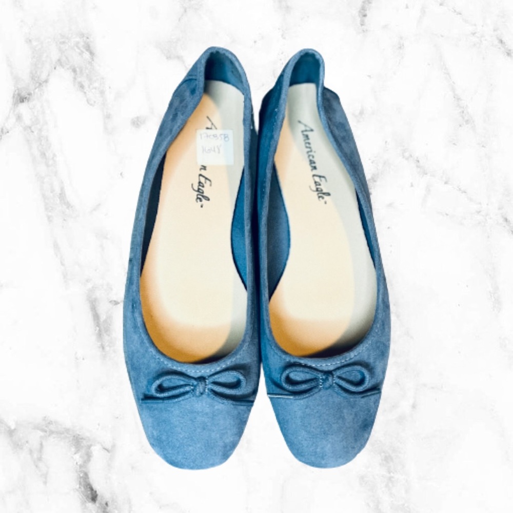 American Eagle Ballerina Flats Size 8 Blue Velvet
